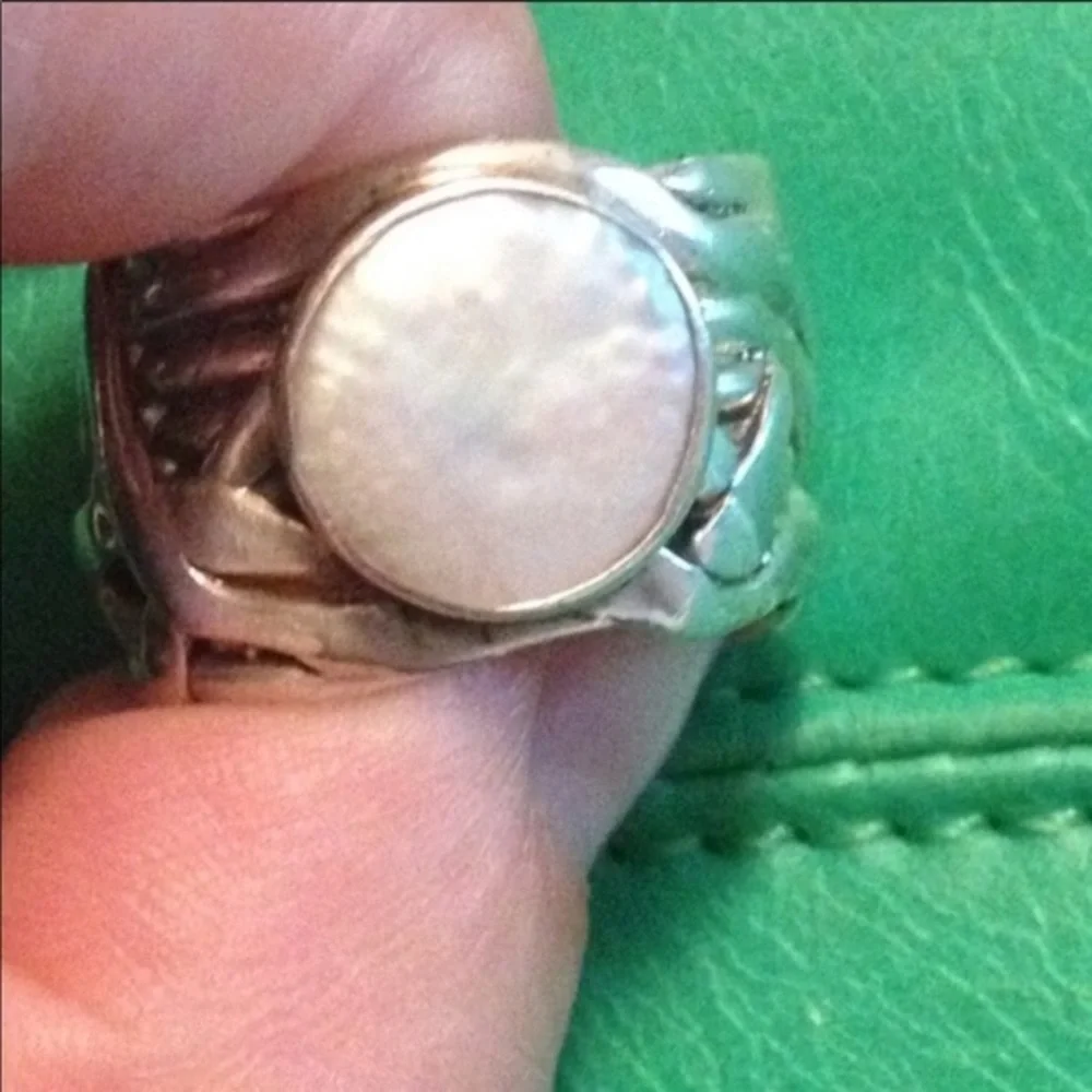 Silpada Ring - Retired - Woven Sterling Silver Band with coin Pearl- size 10 - Picture 5 of 9